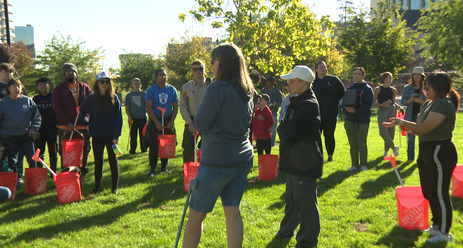 Volunteers gather for Truckee River clean-up