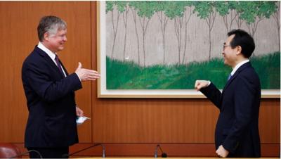U.S. Envoy Issues Rare Public Criticism of North Korean Official