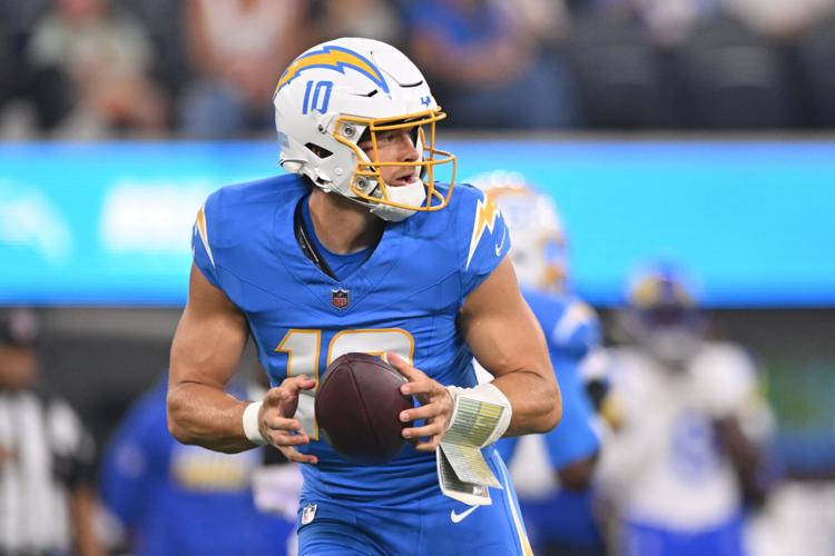 Rams Chargers Football