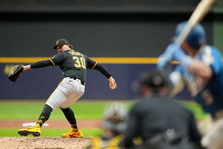 Pirates Brewers Baseball