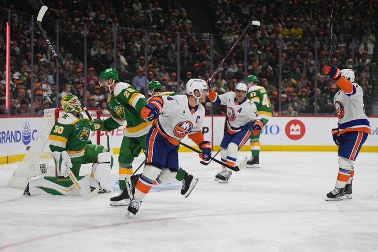 Islanders Wild Hockey