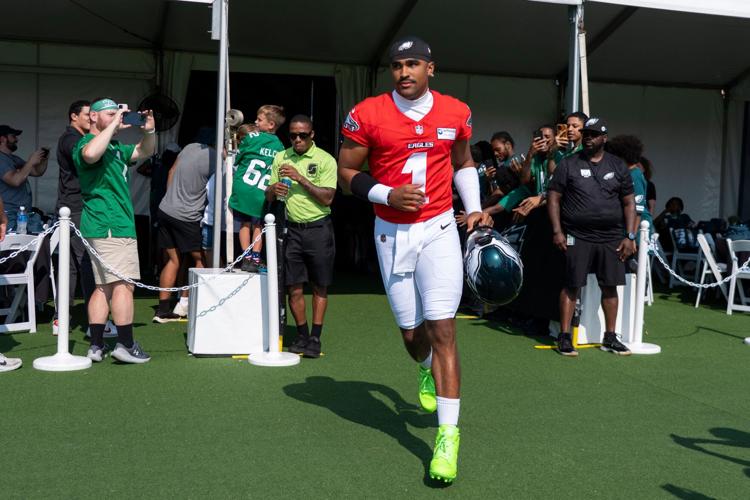 Eagles Camp Football