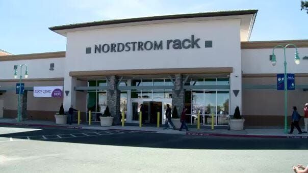 NORDSTROM RACK 13 Med. for Sale in Las Vegas, NV - OfferUp