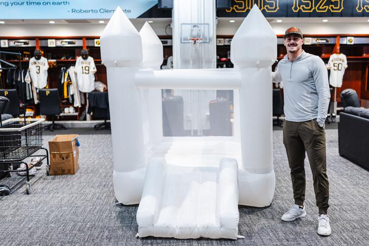 Pirates Bounce House Baseball