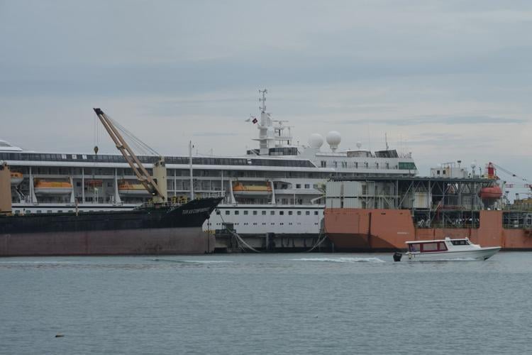 Cambodia US Cruise Ship