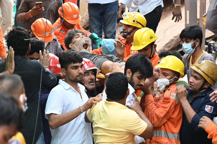 India Building Collapse