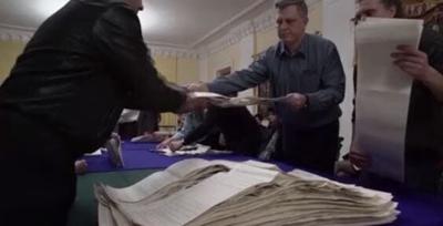 Comedian Leads Ukraine Presidential Vote