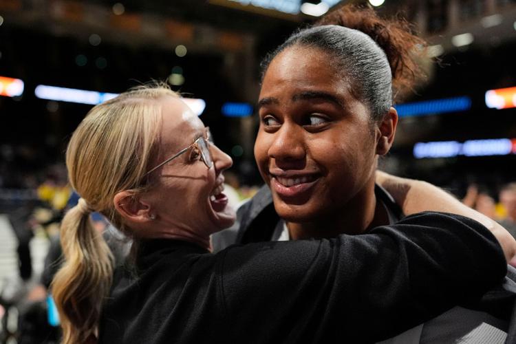 APTOPIX NCAA Illinois Vanderbilt Basketball