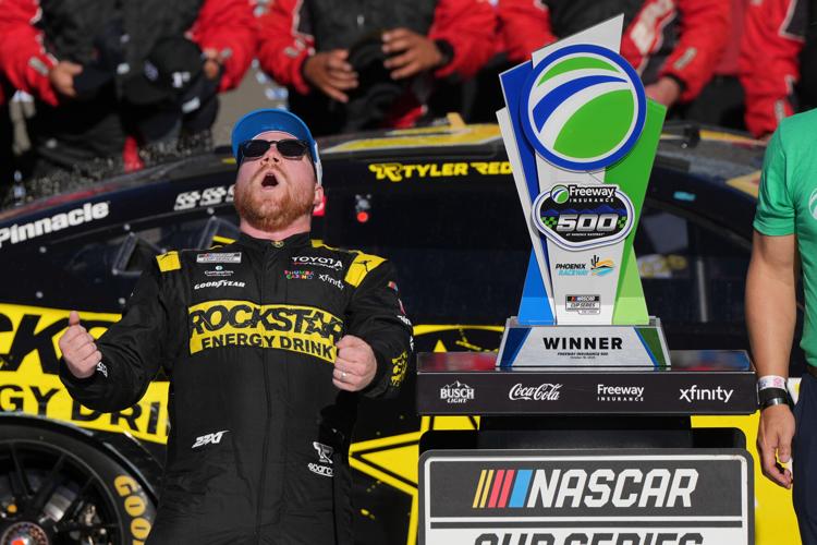 NASCAR Phoenix Auto Racing