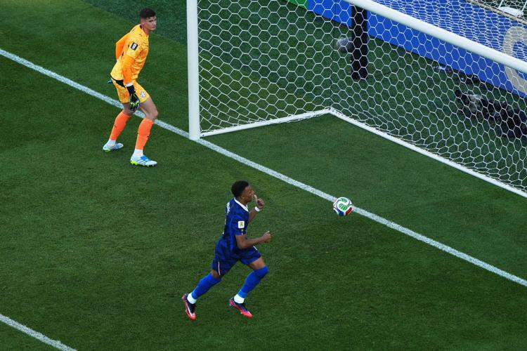 APTOPIX Paraguay France WCup Soccer