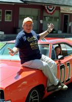 Ben Jones, good ol' boy 'Dukes of Hazzard' actor and 2-term US House member, dies at 84