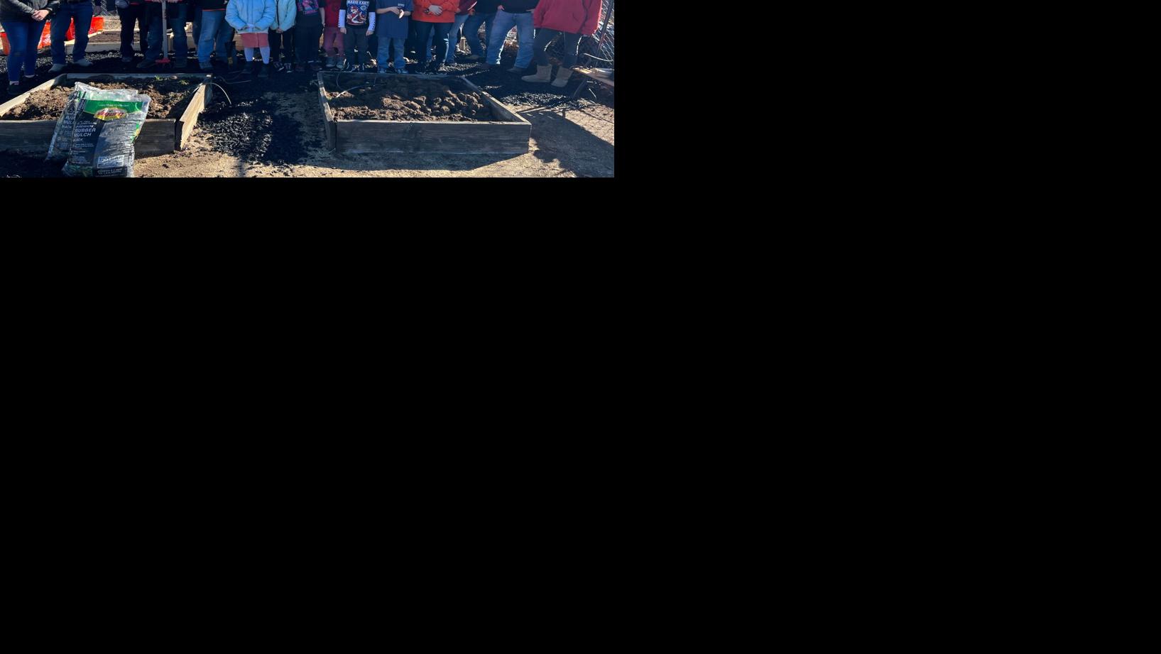 Fritsch Grow Garden - Group Shot