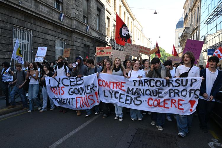 Photos show protests across France as students demand more school resources