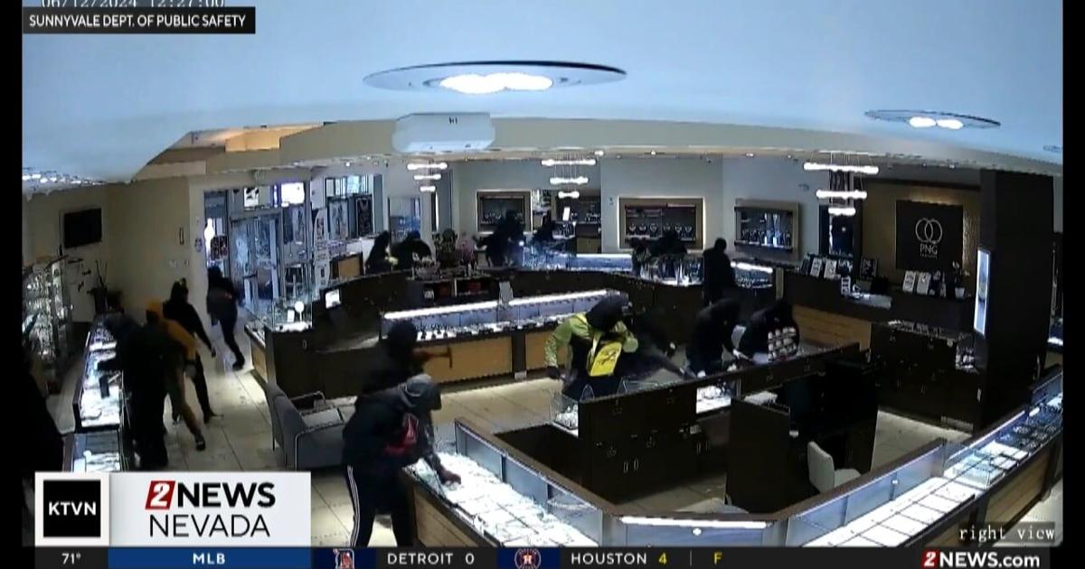 Flash Robbery Flash Mob Robbery in California | News | 2news.com