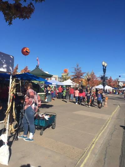 Pumpkin Palooza Takes Over Victorian Square