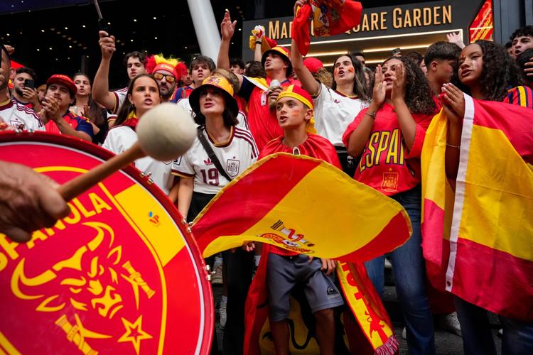 APTOPIX Argentina Spain WCup Soccer