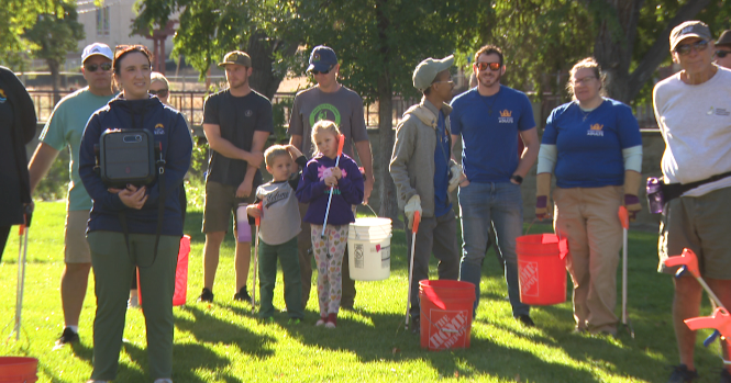 Volunteers gather for Truckee River clean-up