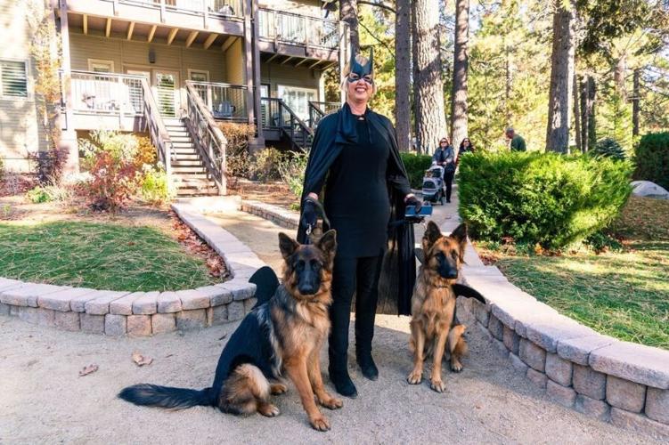 Howl-O-Ween Pet Costume Contest at Hyatt Regency Lake Tahoe (002).JPG