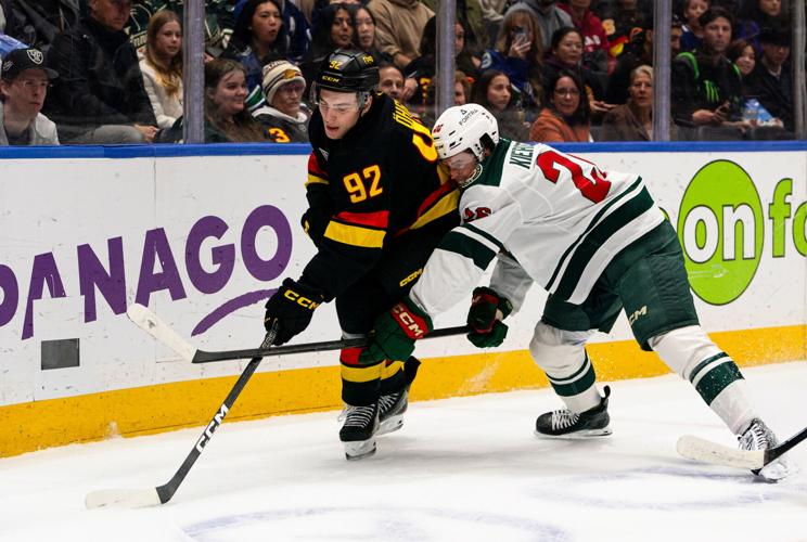 Wild Canucks Hockey
