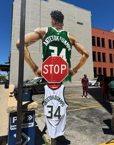 Bucks Losing Antetokounmpo Basketball