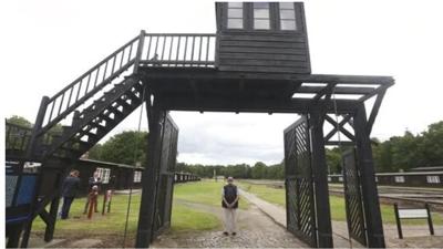 Former Nazi SS Guard, 93, Going on Trial in Hamburg