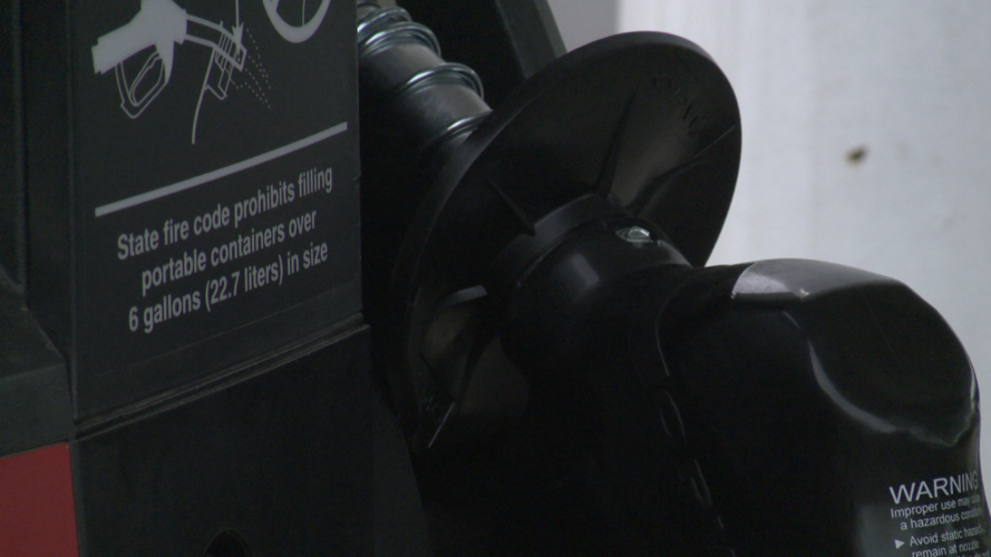 Gas prices continue to go up - Photo