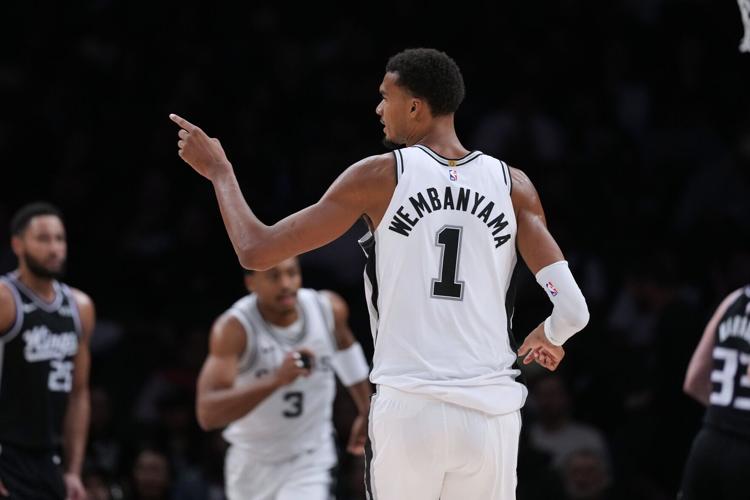 Kings Spurs Basketball