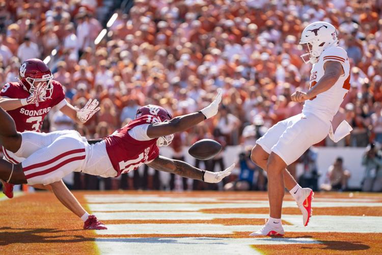 APTOPIX Oklahoma Texas Football