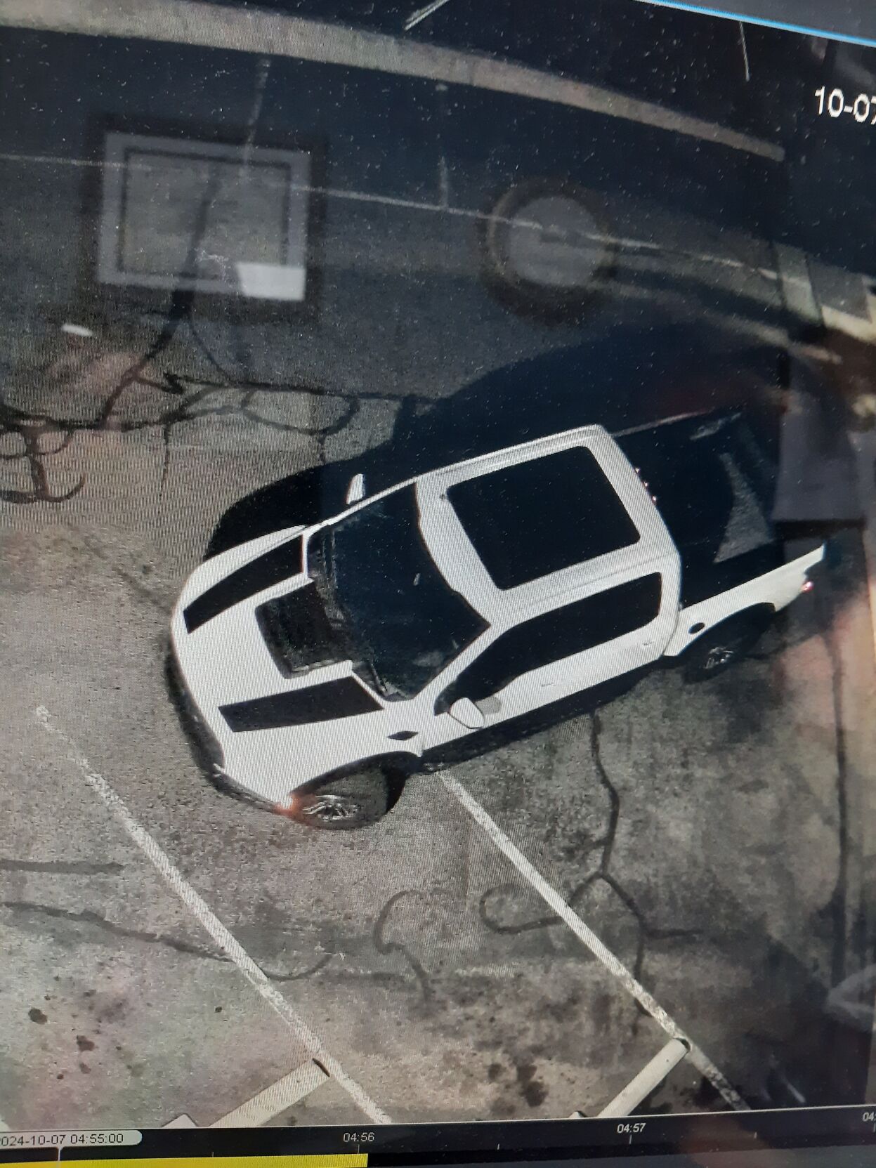 Truck suspected to be associated with commercial burglaries in Reno