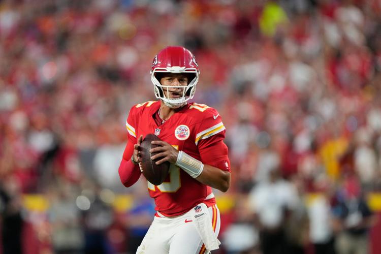 Broncos Chiefs Football