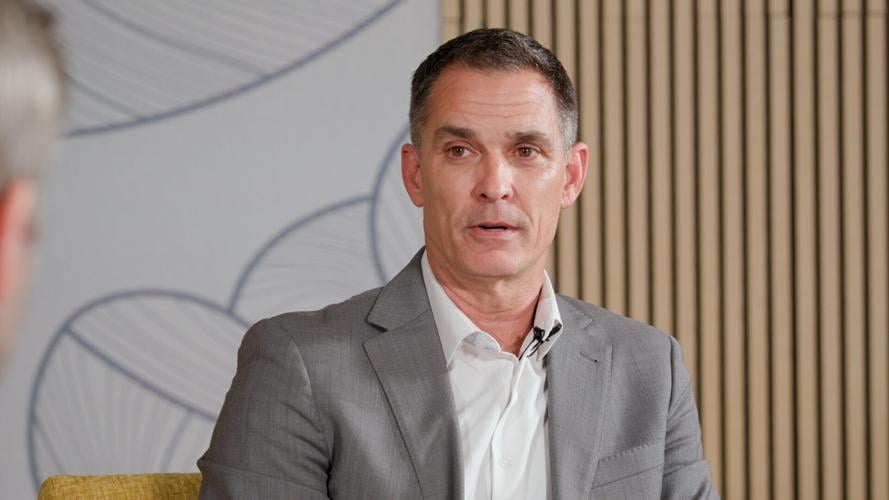 /C O R R E C T I O N -- Adaptive Security/