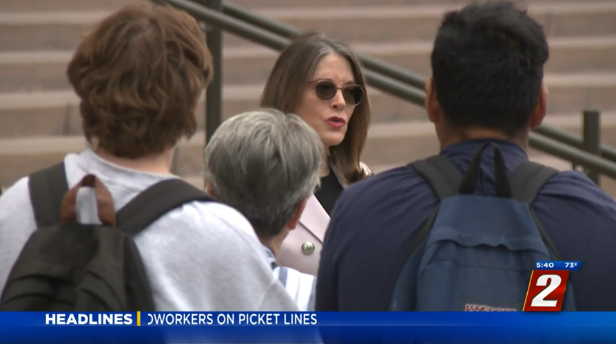 Williamson is Calling on Non-Affiliated Voters