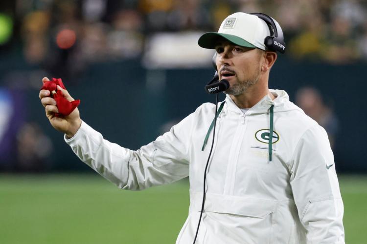 Falcons Packers Football
