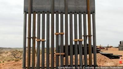 White House Reviews Border Security Deal