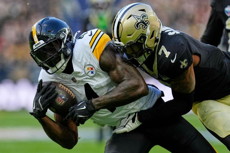 Steelers Saints Football