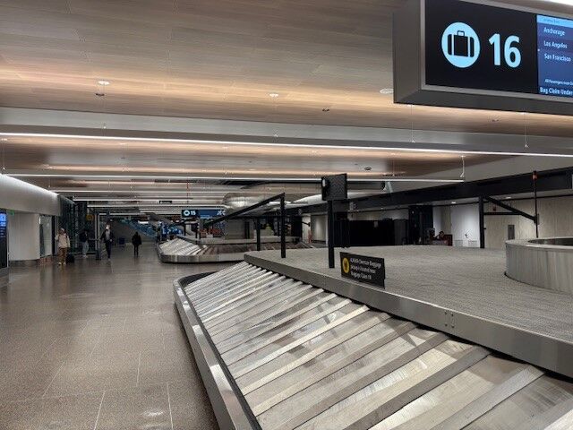 Airport Checkpoint Reopens Ahead of Holidays; 90-Minute General Parking ...