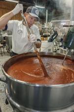 Sauce stirring photo