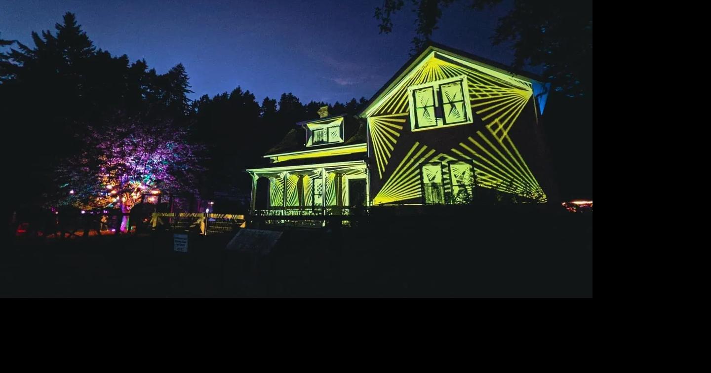 Holiday Illuminations Event Lighting Up Downtown Renton Culture