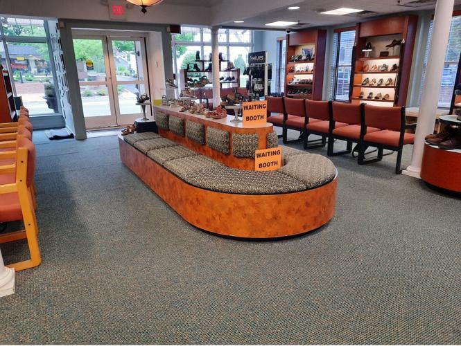 Online orders? Not at 65yearold Carl's Shoes in Moorestown. It's all about 'sit and fit