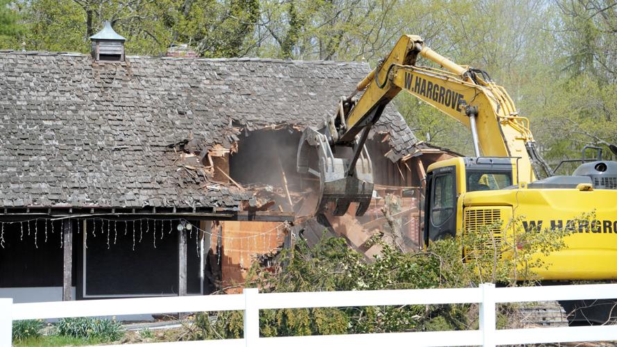 04142026_CH_DEMOLITION HOLLY NEWER.JPG