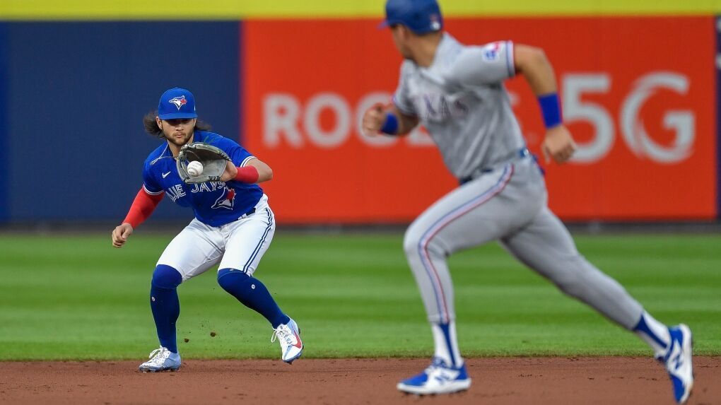 Blue Jays shut out Rangers in both ends of doubleheader