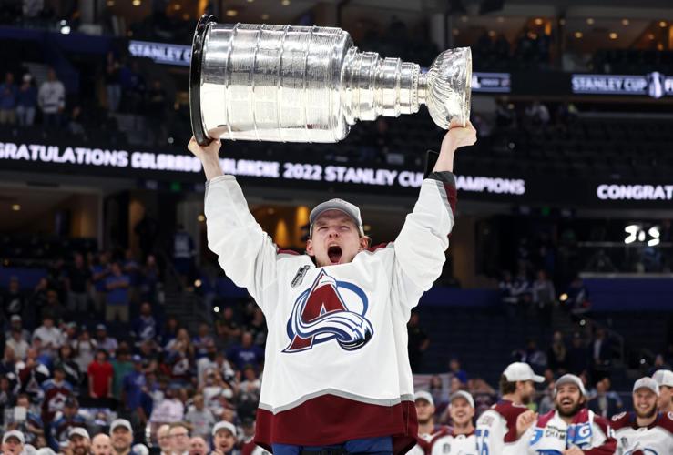 Avalanche Bring Out The Stanley Cup And Raise Their Championship