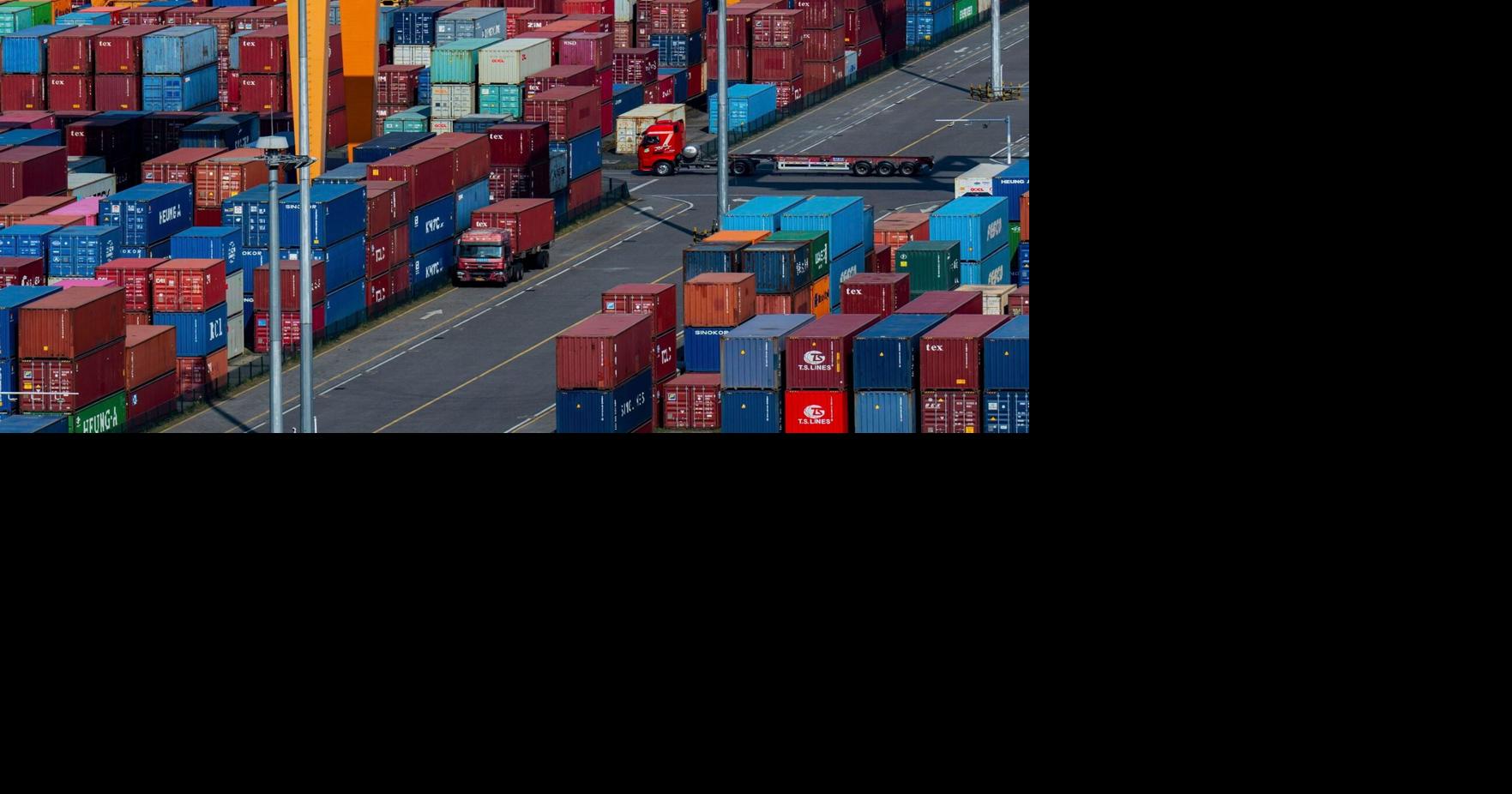 U.S. trade deficit drops 24% in August as tariffs reduce imports