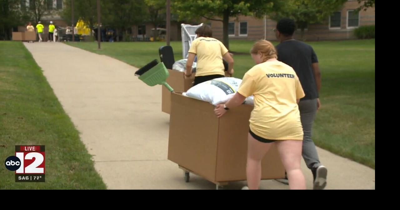 U Of M Flint Records Third Consecutive Enrollment Increase Video