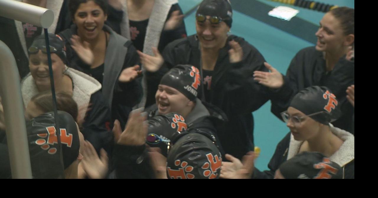 HS Swimming Fenton at Corunna Sports