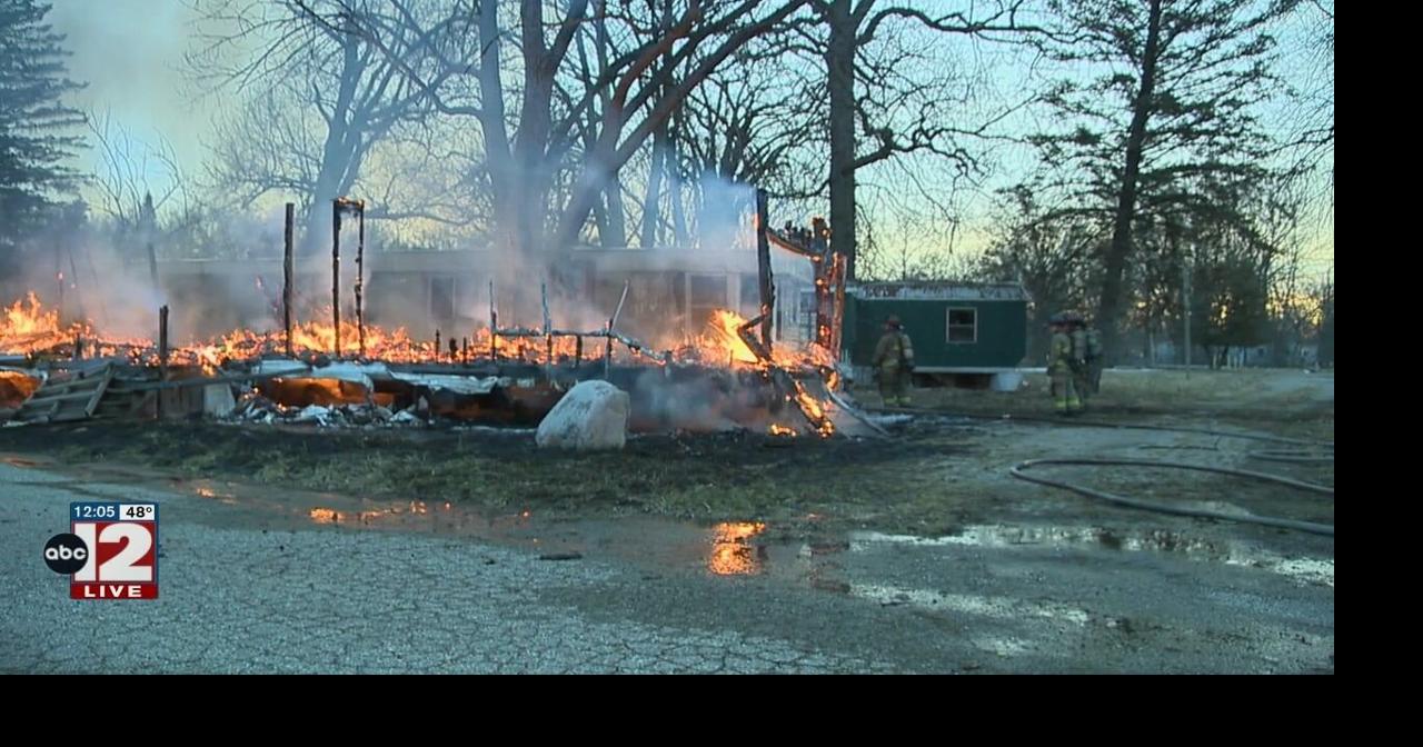 Fire destroys vacant trailer at Elms Mobile Home Park | Video | abc12.com