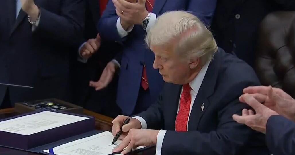 President Trump signs bill ending longest government shutdown ...