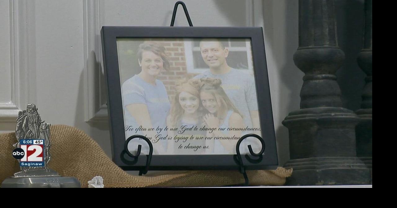 McKenna's Squad packages beauty supplies for kids in hospitals Health