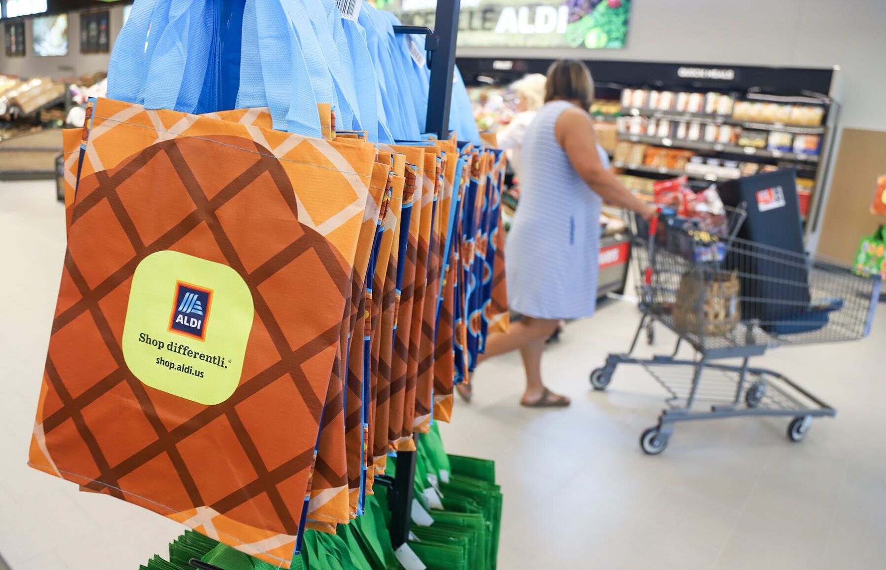 Aldi grocery sale cart shopping bag