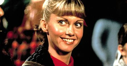 did olivia newton john smoke cigarettes In honour of todays Newton-John Walk for Wellness, were throwing it back to her most iconic on-screen moment. , When Sandy strutted into the screen in Grease with that unforgettable Olivia Newton-John, Singer and Grease